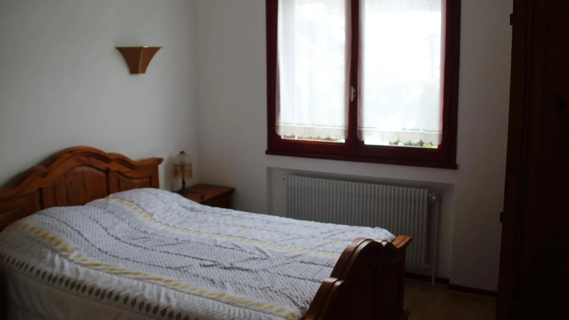 בית נופש אוטרנס Maison Spacieuse 18 Pers, 8 Ch, Cheminee, Jardin Clos, 4* - Fr-1-737-84 צרפת